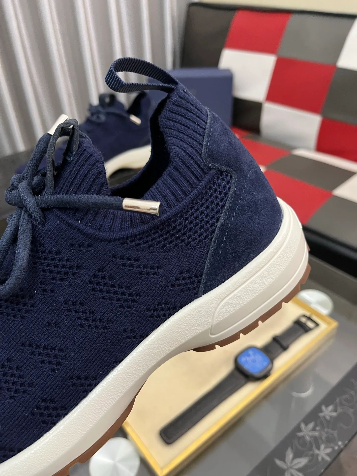 Men's shoes 💰: 400⌚️⌚️2025 new Dior fly-knit breathable casual men's shoes are on the market, original order, impeccable, the upper is made of imported fly-knit, and the original outsole is made one to one quarter. It is super comfortable on the feet. It is a must-buy pair of shoes. Available in sizes 38-446️⃣